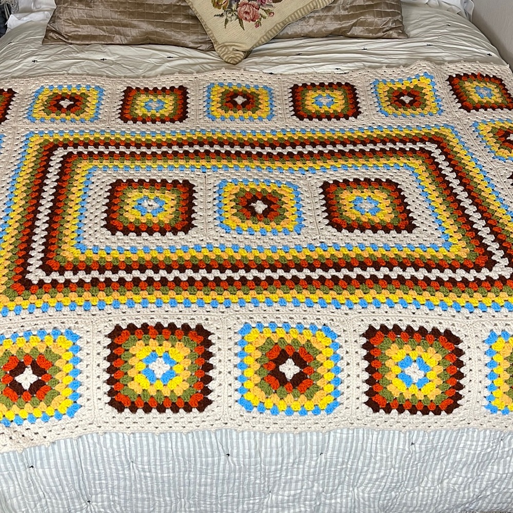 Granny Square Vintage Throw Boho Colors Brown, Rust, Cream & Gold - Picture 2 of 10